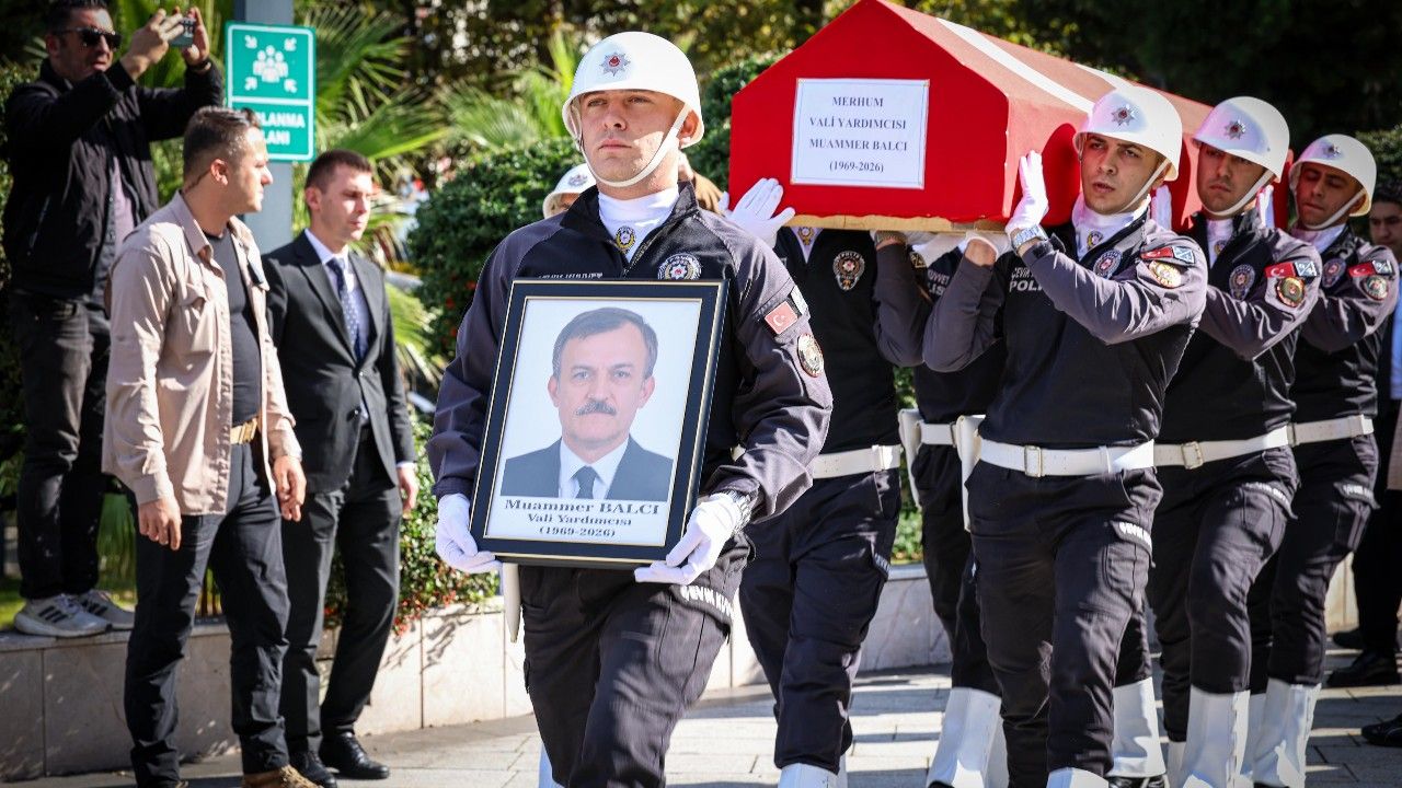 Eski Kastamonu Vali Yardımcısı son yolculuğuna uğurlandı