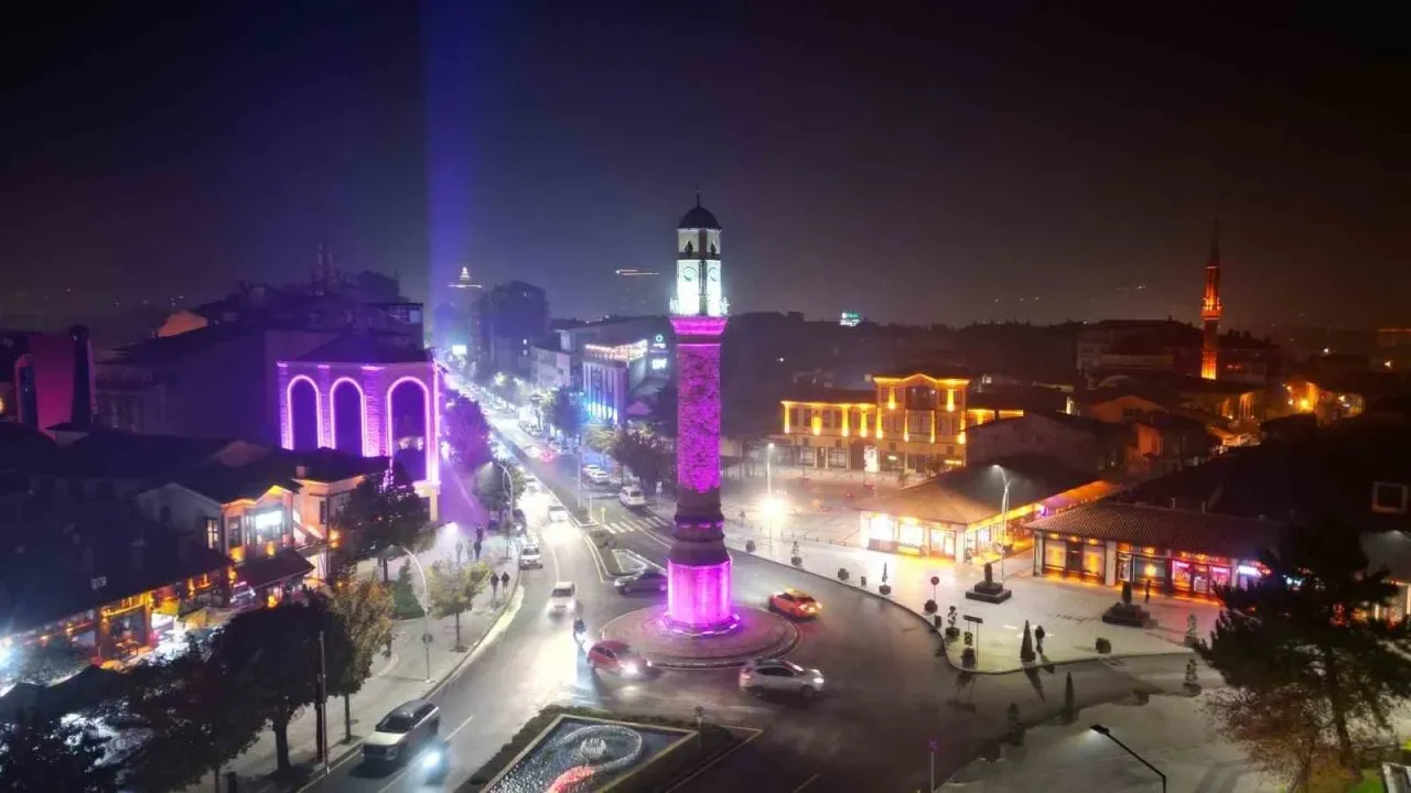 Çorum’da sis etkili oldu
