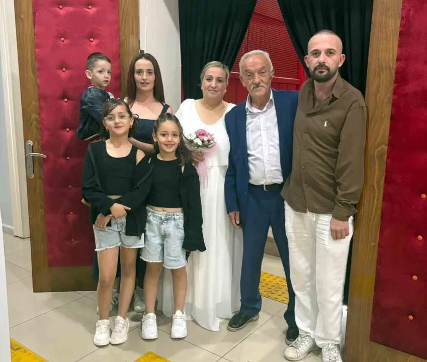 35 yıl sonra resmi nikâhlarını kıydılar