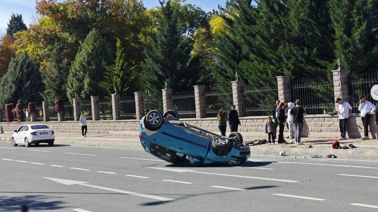 Kastamonu'da kaza: Araç takla attı!