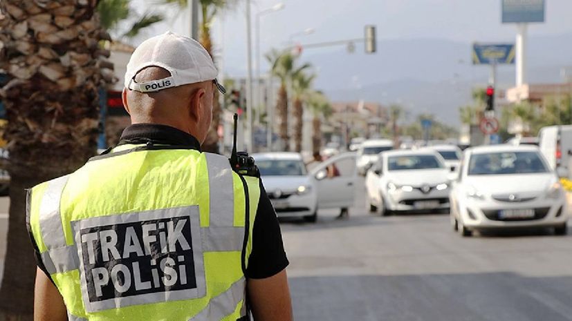Kastamonu’da 2 araç trafikten men edildi!