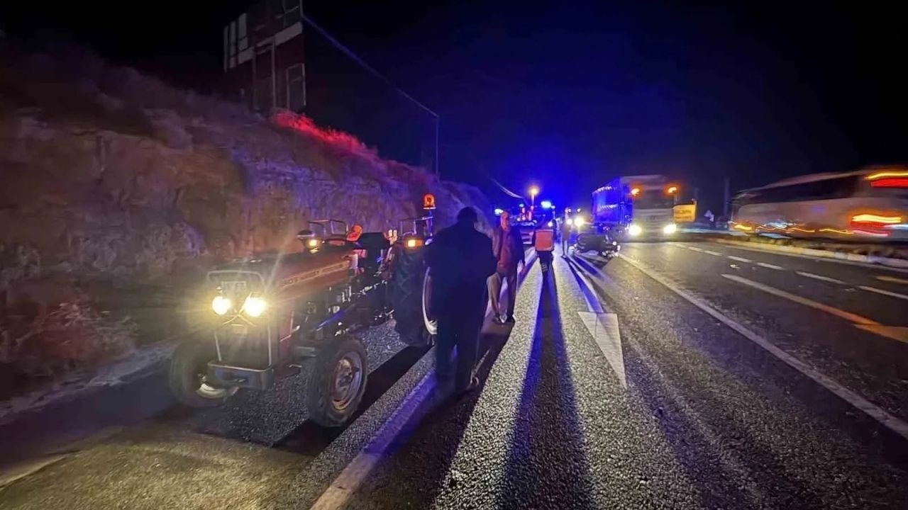 Kastamonu’da motosiklet traktöre çarptı: 1 yaralı