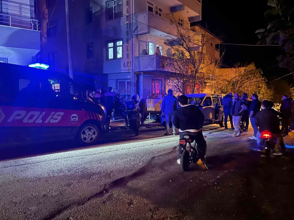 Evinde havaya ateş açan şahıs mahalleyi ayağa kaldırdı