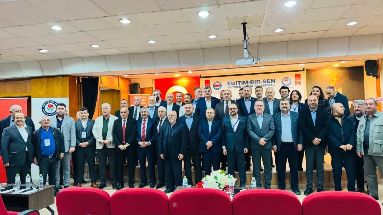 Eğitim-Bir-Sen Kastamonu’da Orhan Sancaktaroğlu güven tazeledi!