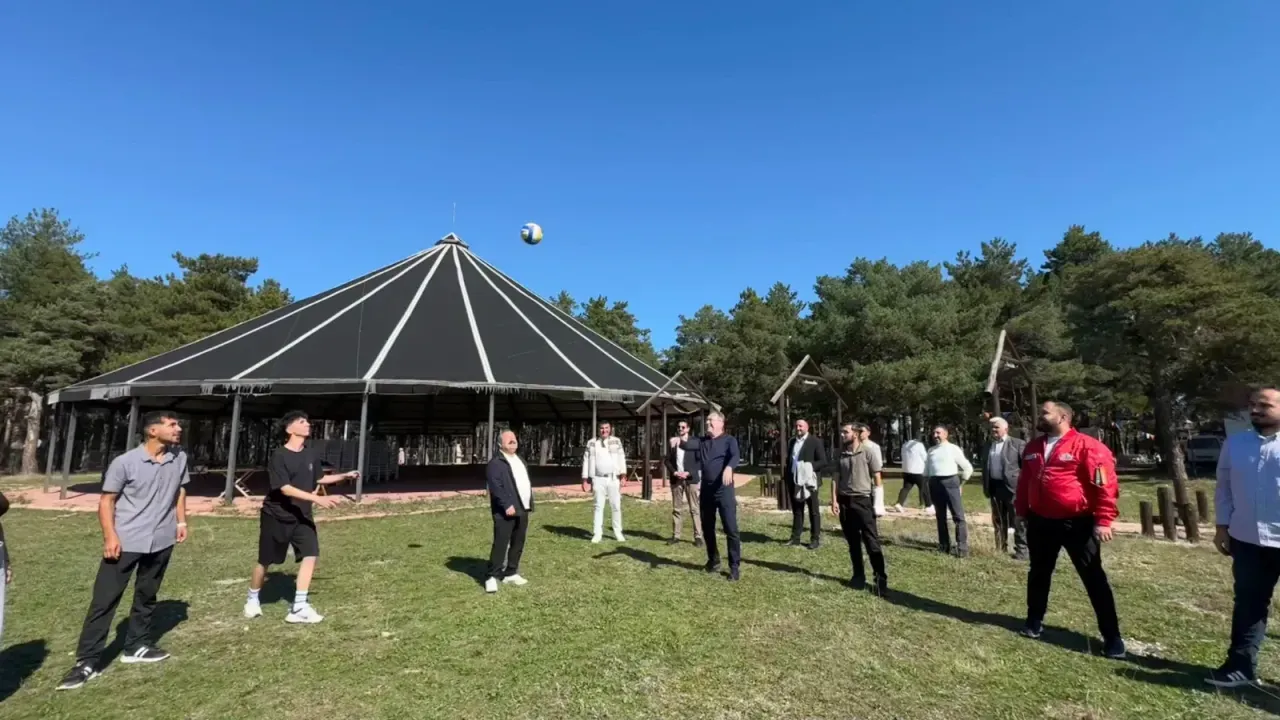 AK Parti, Kadıdağı’nda piknikte buluştu