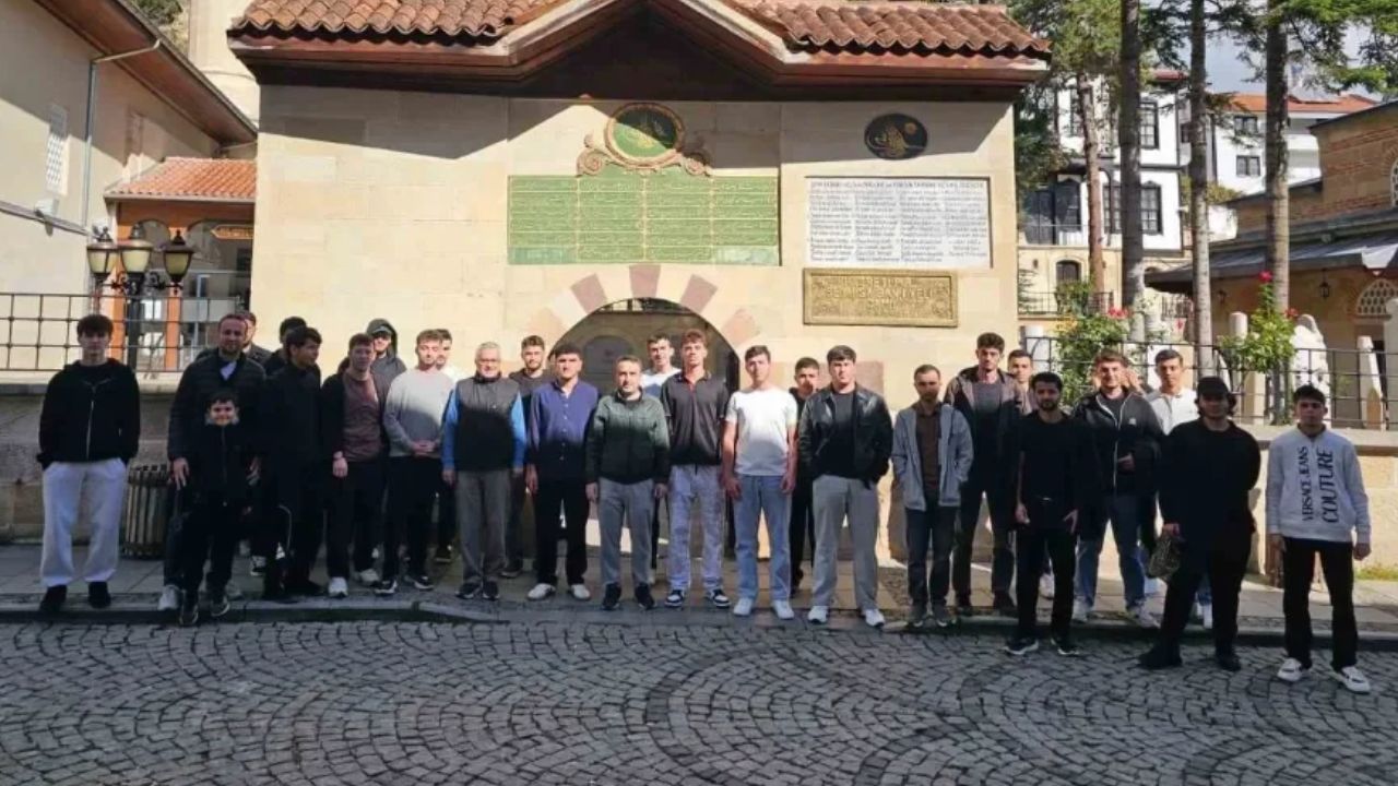 Yurt öğrencilerine Kastamonu gezisi