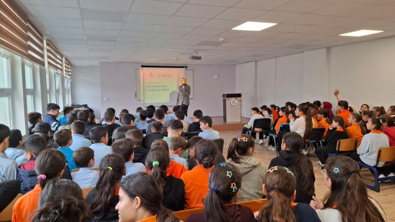Kastamonu’da TÜBİTAK proje hazırlama eğitimi düzenlendi