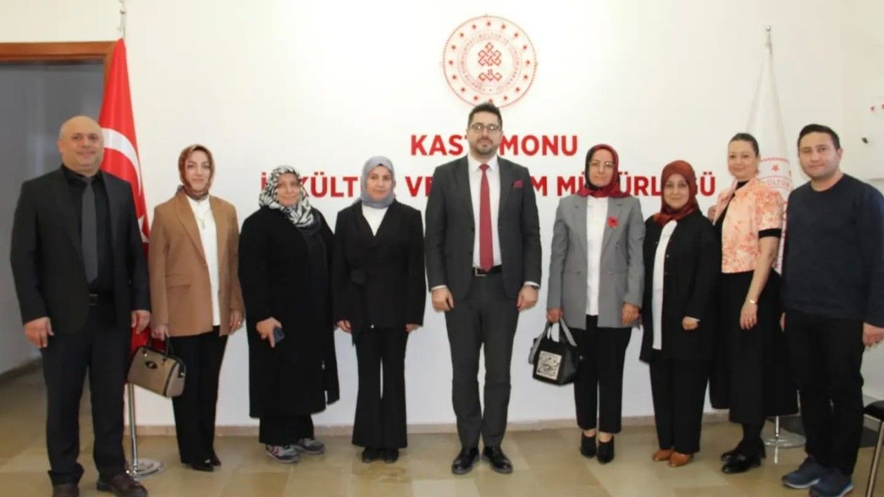 Kastamonu’da 6 sanatkâra kartları verildi