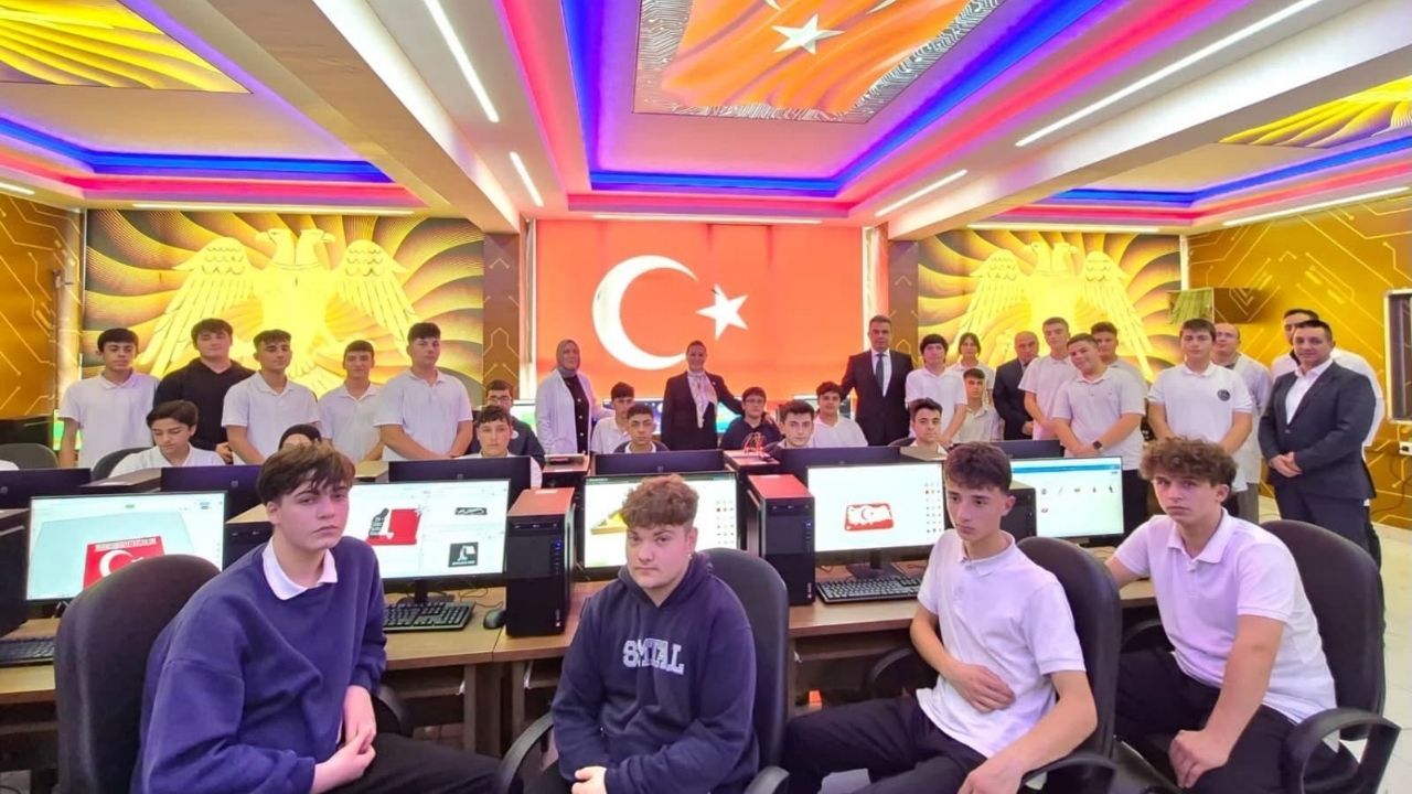Milletvekili Ekmekci, öğrencilerle bir araya geldi