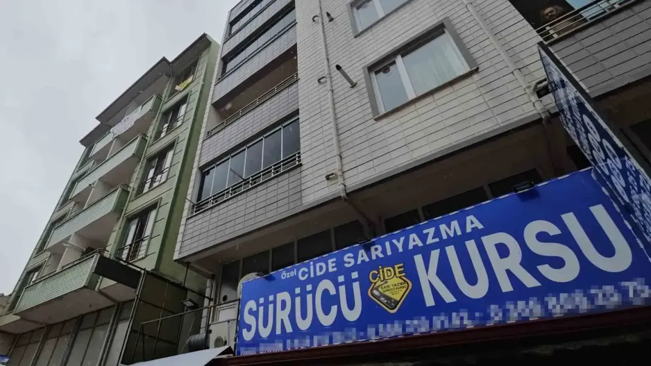 Acı olay: 60 yaşındaki adam evinde ölü bulundu!